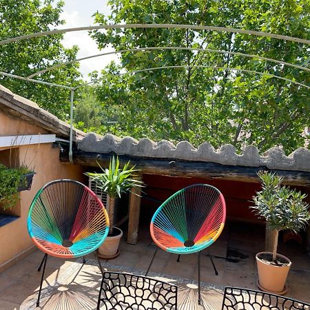 Spacieux Duplex Central Avec Terrasse Tropezienne Salon-de-Provence Exterior foto