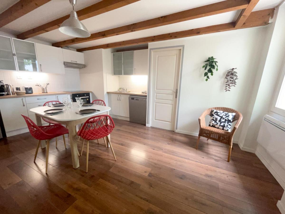 Spacieux Duplex Central Avec Terrasse Tropezienne Salon-de-Provence Exterior foto